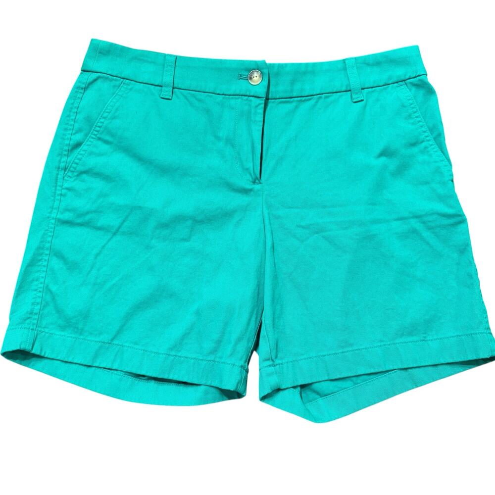 J Crew women’s Kelly green chino shorts, 7” inseam, pockets, Size 8